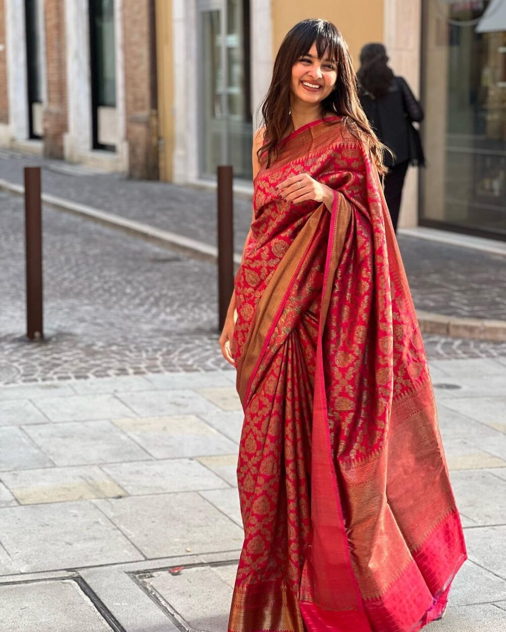 Red Silk Blend Woven Design Saree for Women | Traditional Ethnic Wear | Just Ethnic - Image 3