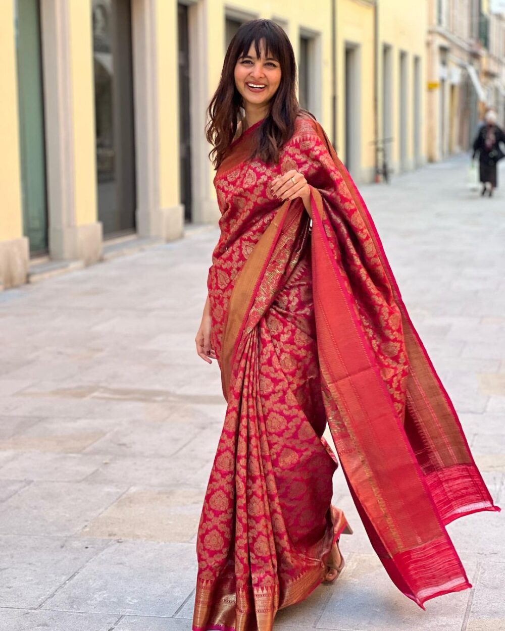 Red Silk Blend Woven Design Saree for Women | Traditional Ethnic Wear | Just Ethnic