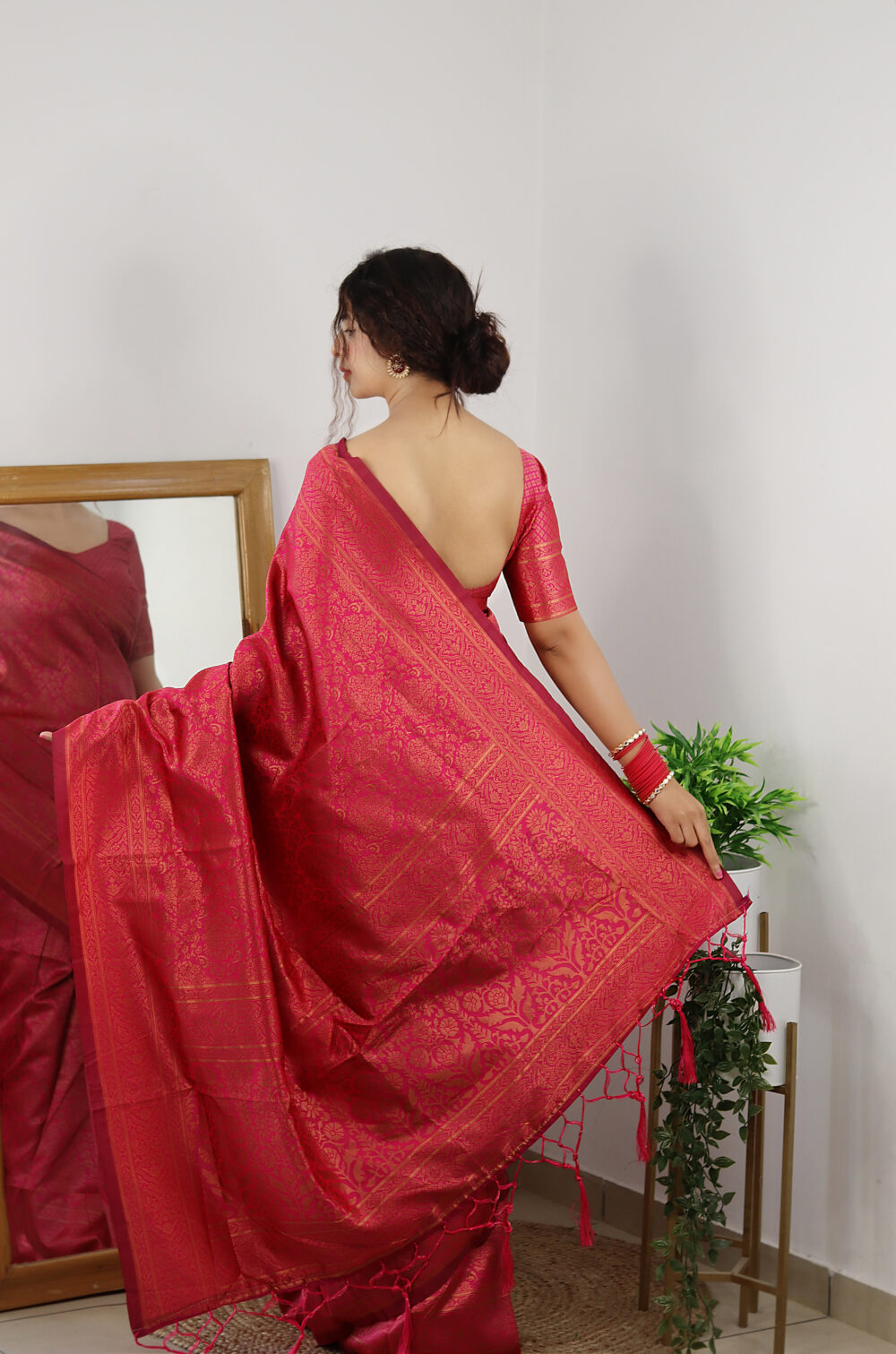 Rani Silk Blend Woven Design Saree for Women | Traditional Ethnic Wear | Just Ethnic - Image 4