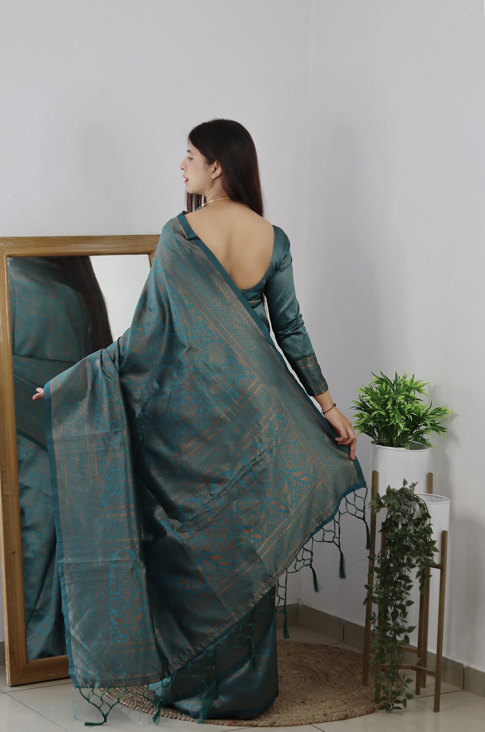 Rama Silk Blend Woven Design Saree for Women | Traditional Ethnic Wear | Just Ethnic - Image 4