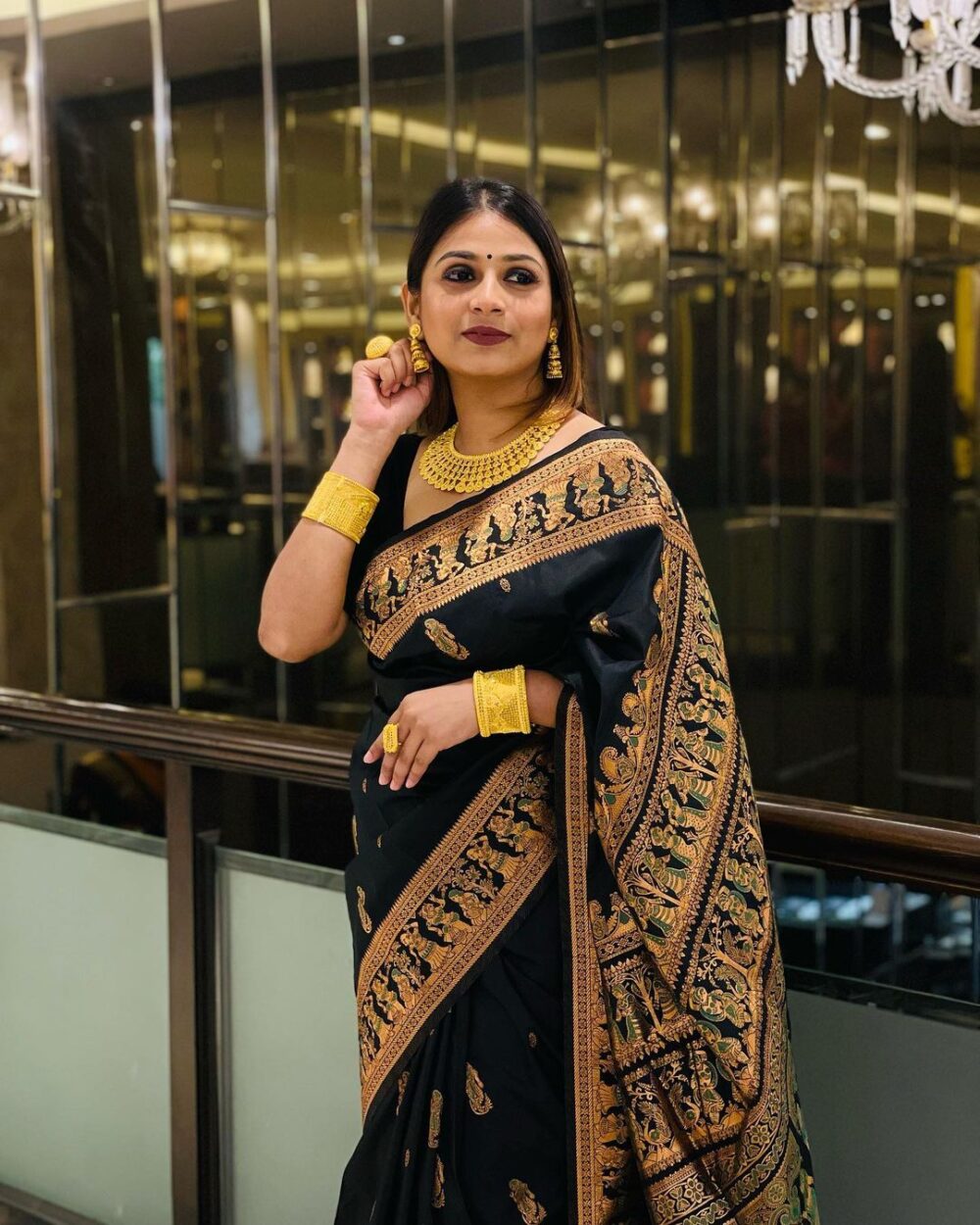 Black Silk Blend Woven Design Saree for Women | Traditional Ethnic Wear | Just Ethnic - Image 4