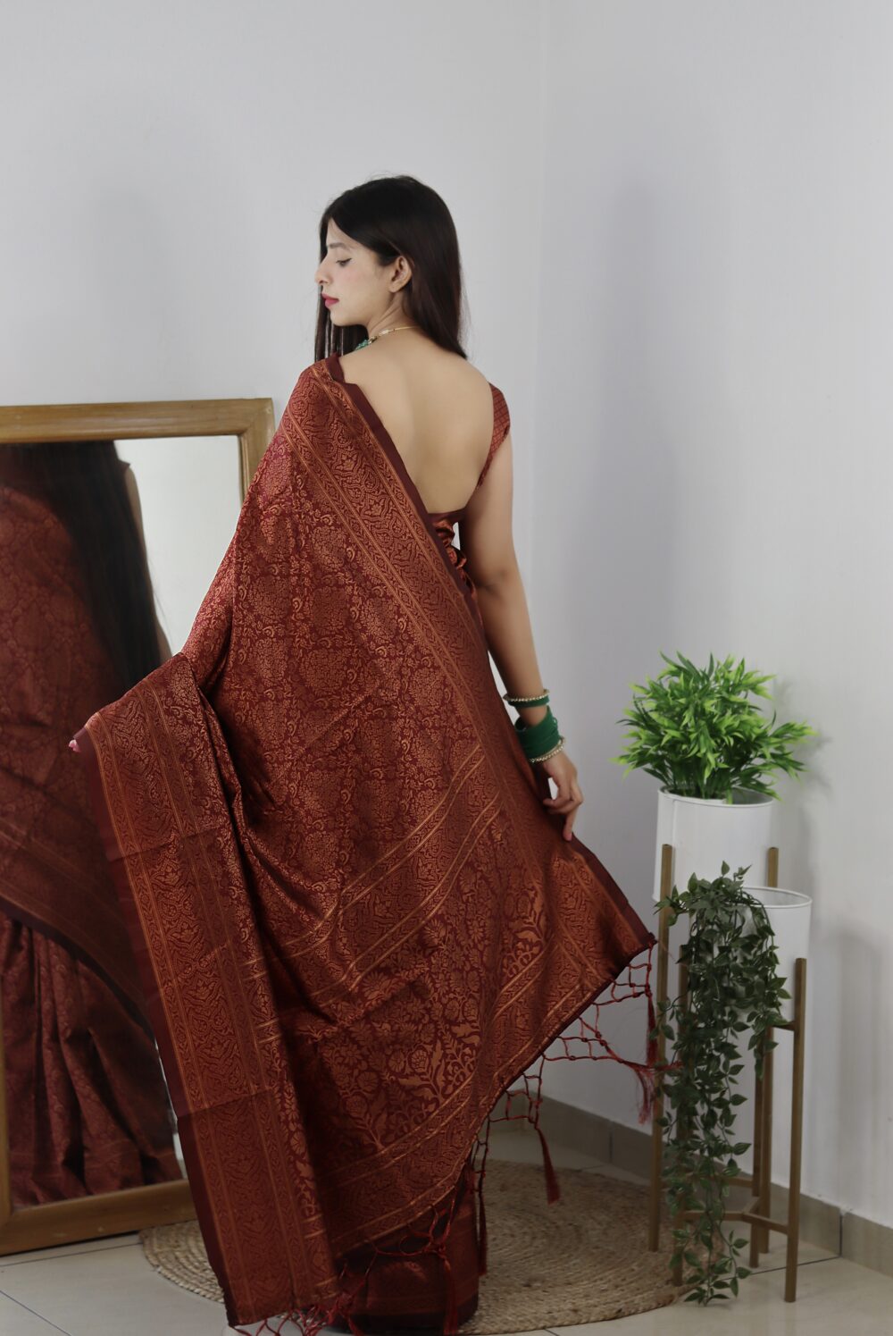 Maroon Silk Blend Woven Design Saree for Women | Traditional Ethnic Wear | Just Ethnic - Image 4