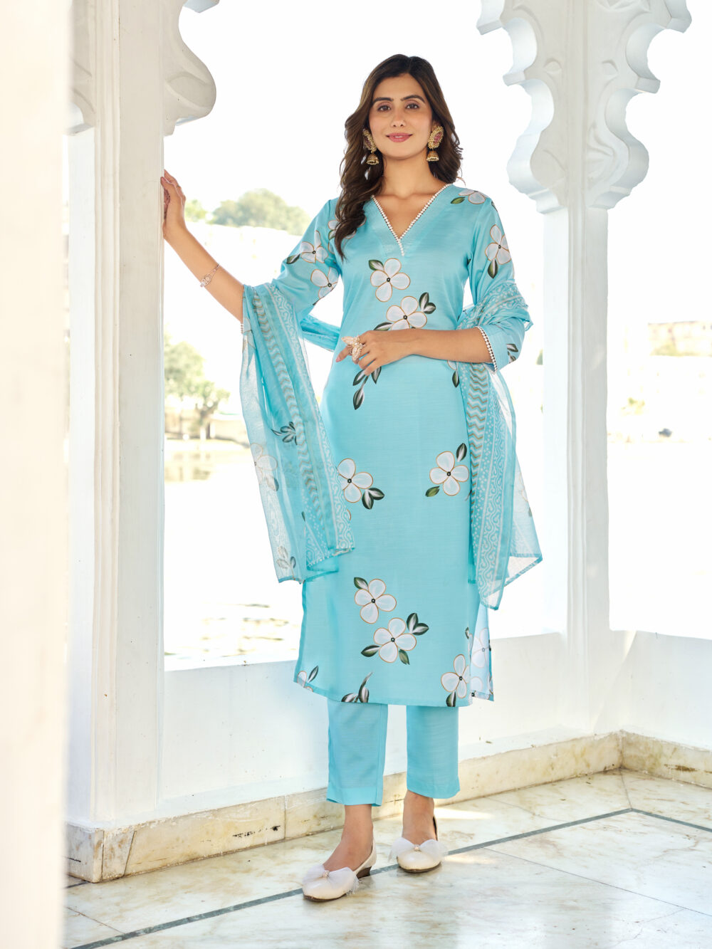 Blue Printed Cotton Blend Kurta Set for Women | Casual Wear | Just Ethnic - Image 4