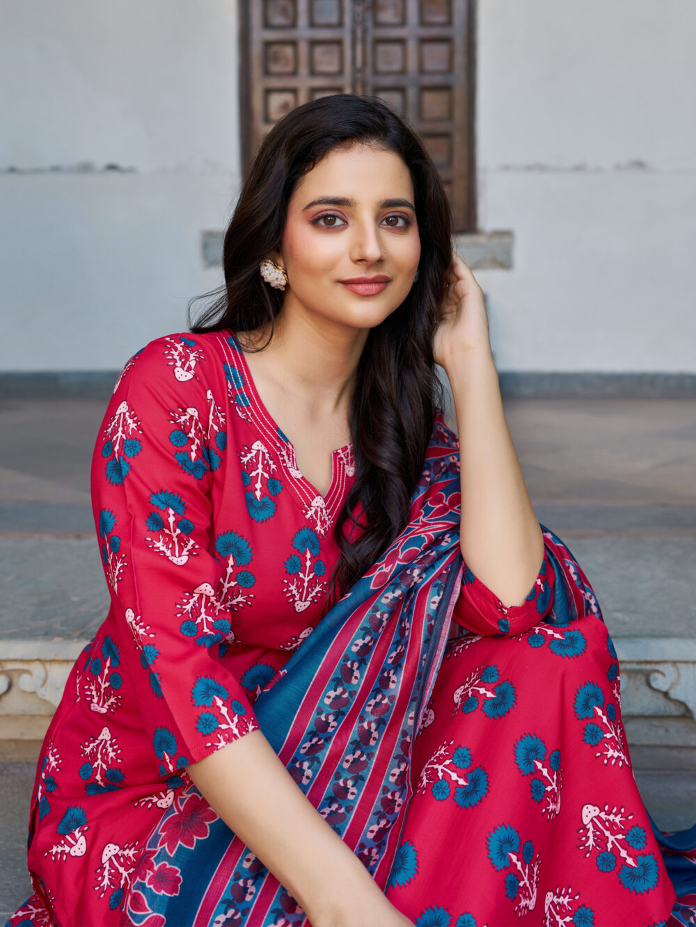 Red Cotton Blend Floral Printed Kurta Pant Dupatta Set - VibeVision - Image 2