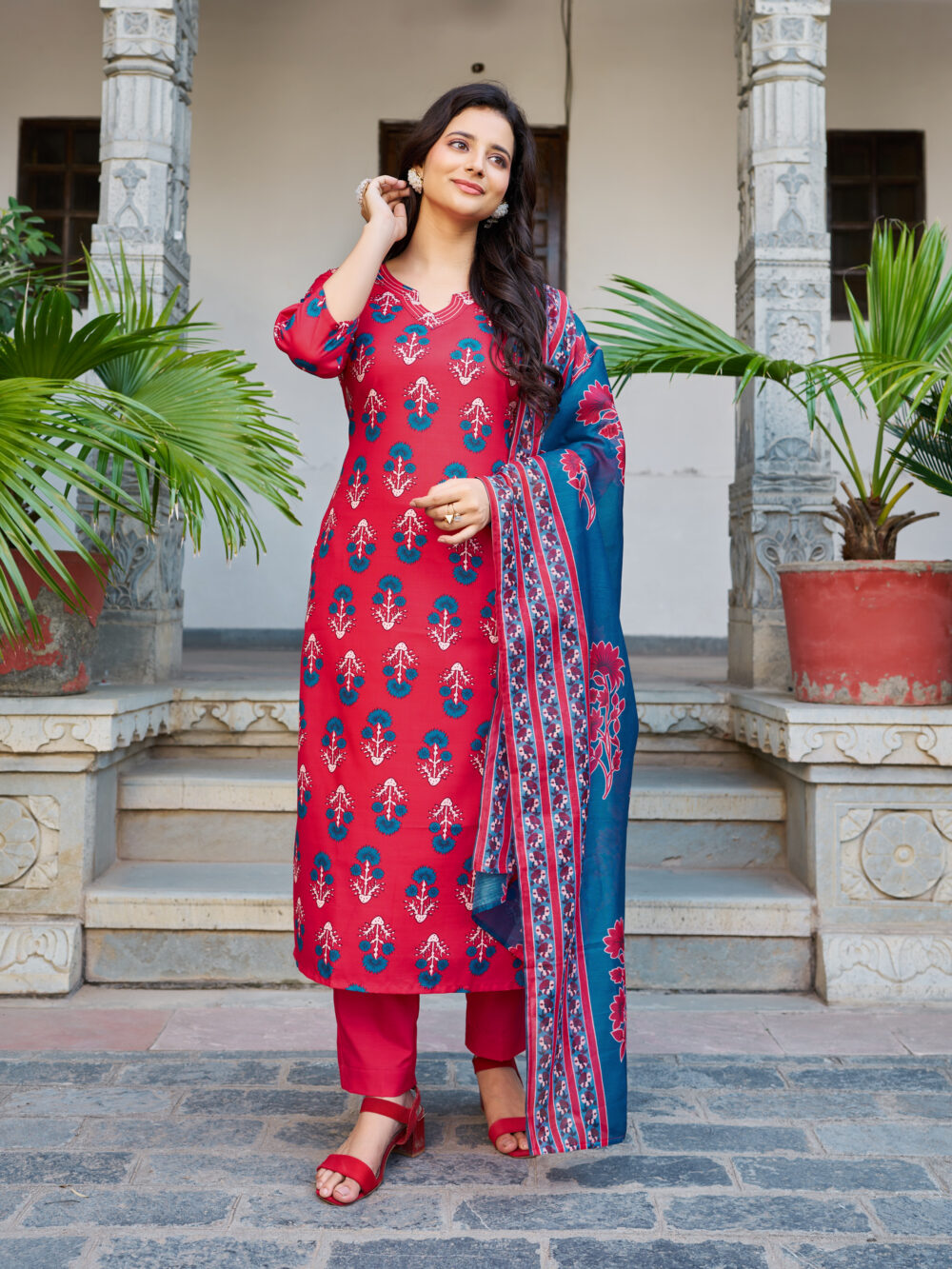 Red Cotton Blend Floral Printed Kurta Pant Dupatta Set - VibeVision