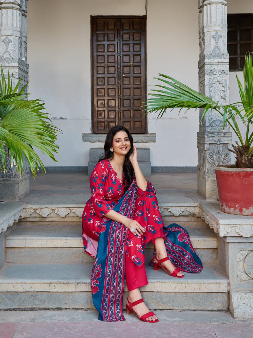 Red Cotton Blend Floral Printed Kurta Pant Dupatta Set - VibeVision - Image 4